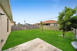 532 Hancock Bridge Pkwy, Cape Coral, FL 33990 - Photo 14