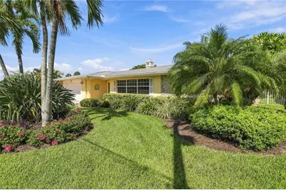 5305 Malaluka Ct, Cape Coral, FL 33904 - Photo 2