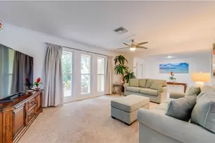 1709 SE 44th St, Cape Coral, FL 33904 - Photo 10