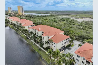 20051 Sanibel View Cir #303, Fort Myers, FL 33908 - Photo 2