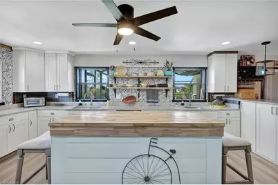 2906 NE 6th Ave, Cape Coral, FL 33909 - Photo 4