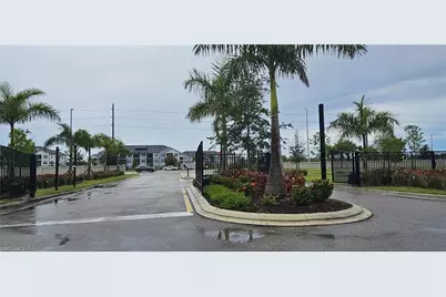 8405 Everly Preserve Dr, Lehigh Acres, FL 33971 - Photo 2