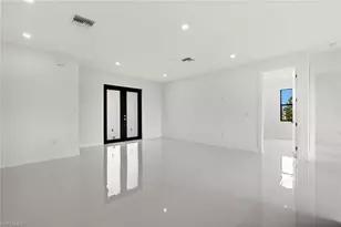 925 Manresa Ave S, Lehigh Acres, FL 33974 - Photo 6