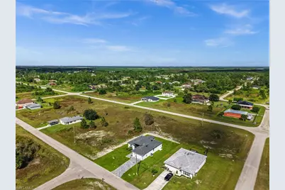 925 Manresa Ave S, Lehigh Acres, FL 33974 - Photo 38