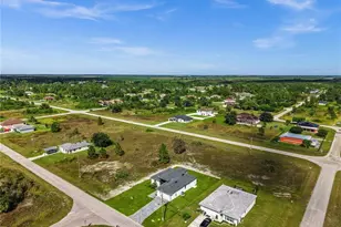 925 Manresa Ave S, Lehigh Acres, FL 33974 - Photo 38