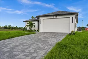 925 Manresa Ave S, Lehigh Acres, FL 33974 - Photo 42