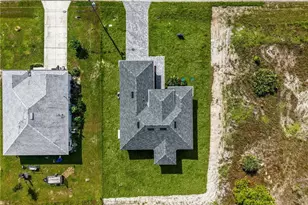 925 Manresa Ave S, Lehigh Acres, FL 33974 - Photo 40