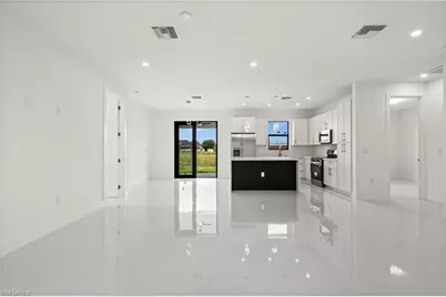925 Manresa Ave S, Lehigh Acres, FL 33974 - Photo 8