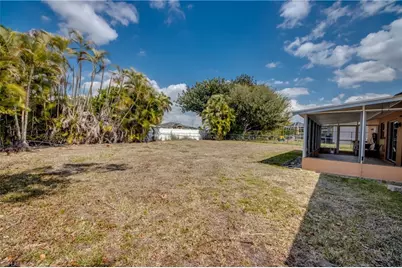 4156 Country Club Blvd SE, Cape Coral, FL 33904 - Photo 24