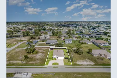 1413 SW Trafalgar Pkwy, Cape Coral, FL 33991 - Photo 42