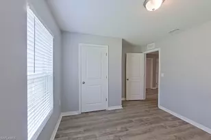 1010 Kaye St E, Lehigh Acres, FL 33974 - Photo 8