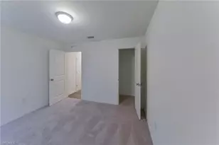 466 Norwood Ave S, Lehigh Acres, FL 33974 - Photo 8
