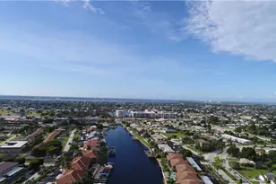 4417 Country Club Blvd, Cape Coral, FL 33904 - Photo 2