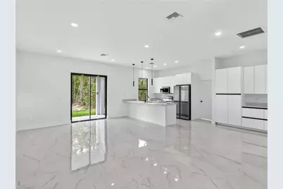 792 Bell Blvd S, Lehigh Acres, FL 33974 - Photo 4
