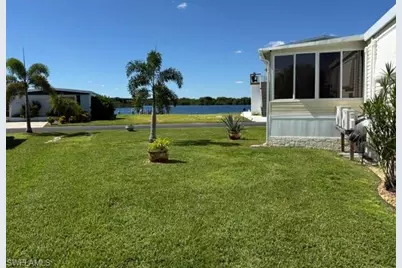 360 Shoreland Dr, Fort Myers, FL 33905 - Photo 6