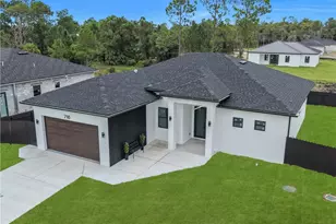 710 Almelia St E, Lehigh Acres, FL 33974 - Photo 4