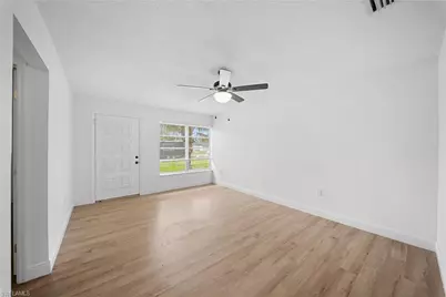 11370 Summerwinds Ct, Fort Myers, FL 33908 - Photo 6