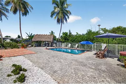18310 Pioneer Rd, Fort Myers, FL 33908 - Photo 10