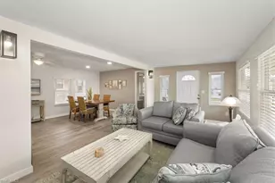 160 Adrienne Dr, Fort Myers, FL 33908 - Photo 20