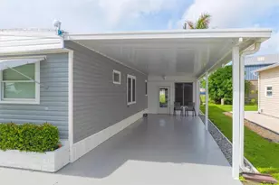 160 Adrienne Dr, Fort Myers, FL 33908 - Photo 10