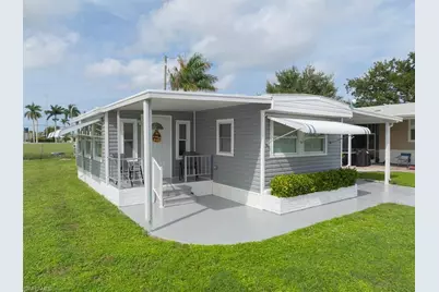 160 Adrienne Dr, Fort Myers, FL 33908 - Photo 4