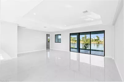 3340 NE 19th Ave, Cape Coral, FL 33909 - Photo 4