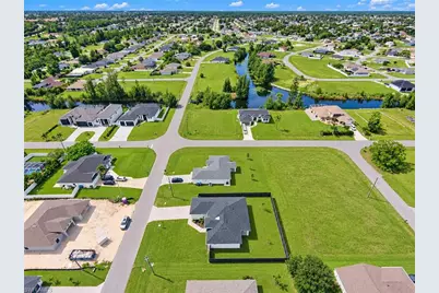 2127 NE 34th Ter, Cape Coral, FL 33909 - Photo 42
