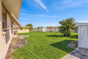 2450 Aztec Dr, Fort Myers, FL 33916 - Photo 20