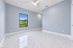 1052 Barnett St E, Lehigh Acres, FL 33974 - Photo 14
