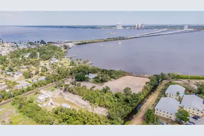 1059 River Rd, North Fort Myers, FL 33903 - Photo 8