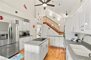 726 Cardium St, Sanibel, FL 33957 - Photo 14