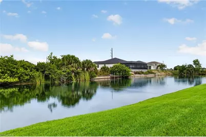 2618 NE 1st Pl, Cape Coral, FL 33993 - Photo 28