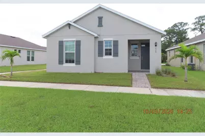 828 Friendship Cir, Labelle, FL 33935 - Photo 2