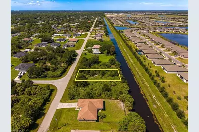 3742 Hyde Park Dr, Fort Myers, FL 33905 - Photo 6
