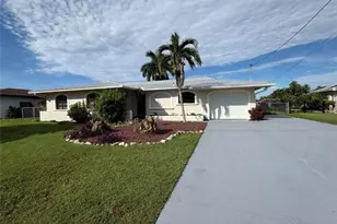 3754 SE 1st Pl, Cape Coral, FL 33904 - Photo 2
