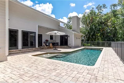 12446 McGregor Woods Cir, Fort Myers, FL 33908 - Photo 2