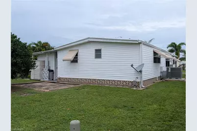 3165 Mercury Ln, North Fort Myers, FL 33903 - Photo 4