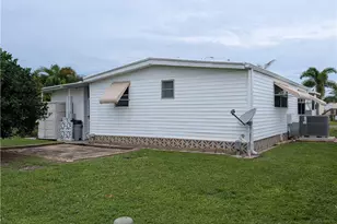 3165 Mercury Ln, North Fort Myers, FL 33903 - Photo 4