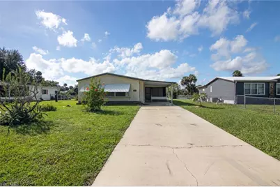2425 Zoysia Ln, North Fort Myers, FL 33917 - Photo 2