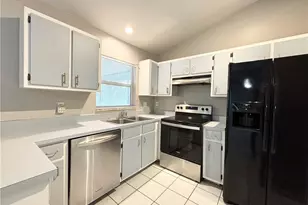 133 NE 23rd Ave, Cape Coral, FL 33909 - Photo 6