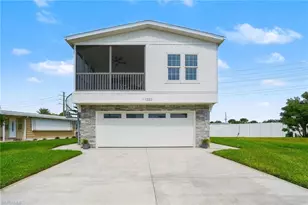 11220 Bayside Ln, Fort Myers Beach, FL 33931 - Photo 1