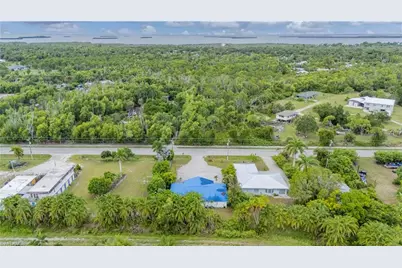 13960 Stringfellow Rd, Bokeelia, FL 33922 - Photo 8