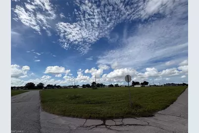 2212 NE 16th Ter, Cape Coral, FL 33909 - Photo 2