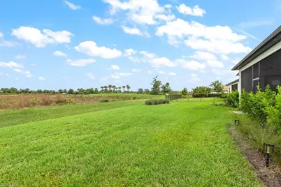 19450 Hinkley Dr, Estero, FL 33928 - Photo 34