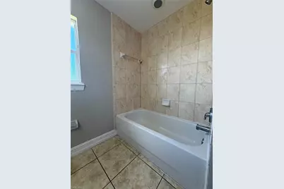 3211 8th St SW, Lehigh Acres, FL 33976 - Photo 4