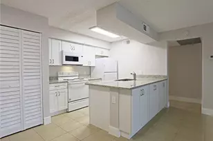 5307 Summerlin Rd, Fort Myers, FL 33919 - Photo 1