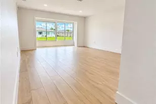 8381 Antigua Ct, Fort Myers, FL 33907 - Photo 8