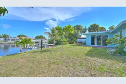 12055 Matlacha Blvd, Matlacha Isles, FL 33991 - Photo 8