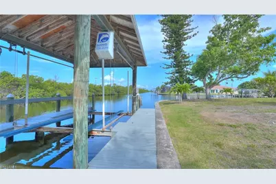 12055 Matlacha Blvd, Matlacha Isles, FL 33991 - Photo 6