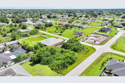3918 7th St SW, Lehigh Acres, FL 33976 - Photo 6